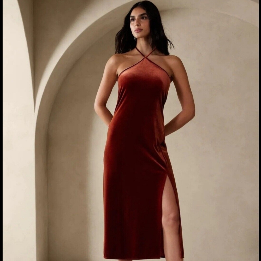 Velvet Midi triangle halter Dress - Picture 1 of 4